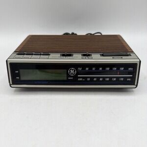 Tested And Working Vintage GE Digital Radio Alarm Clock Model No. 7-4618B